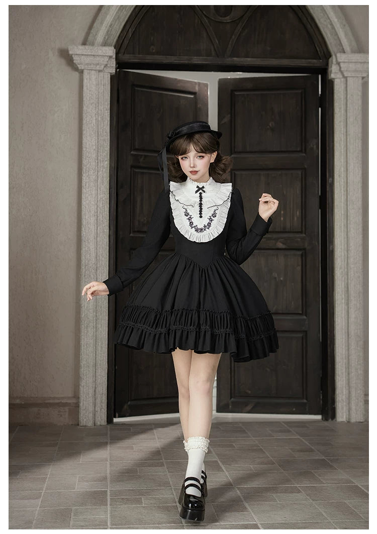 Audrey's Reply - Classic Lolita Square Neck OP, Detachable Embroidered Collar