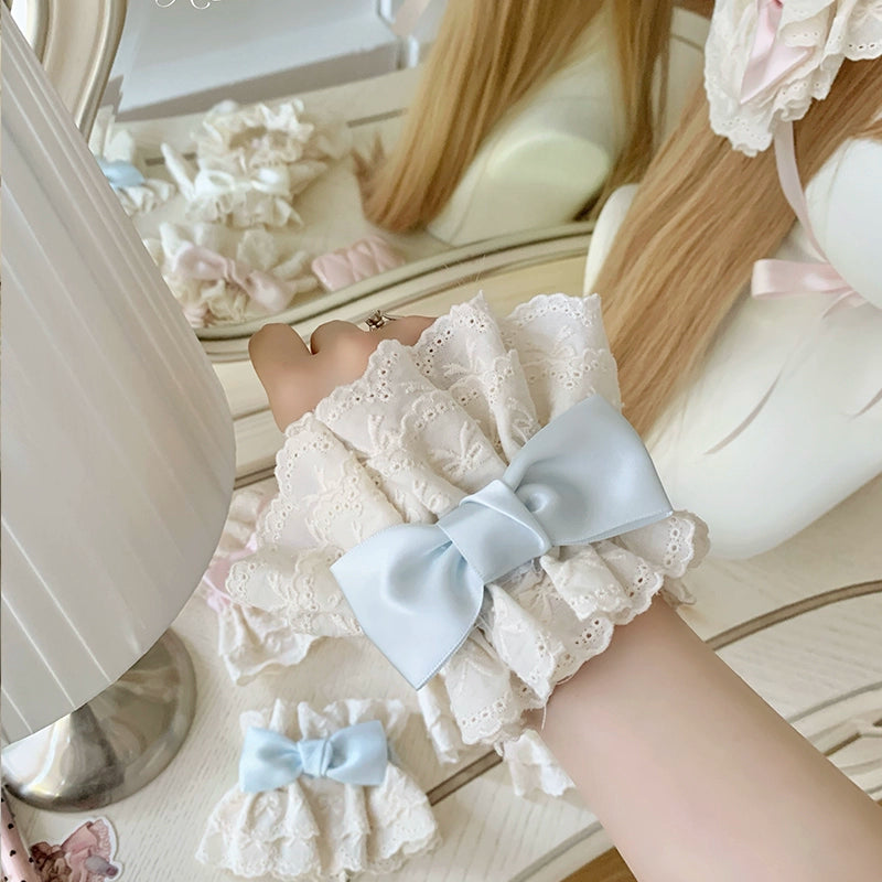 Roji Roji~Kawaii Lolita Lace Cuffs Summer Butterfly Bow Arm Sleeves A pair of blue bow cuffs  