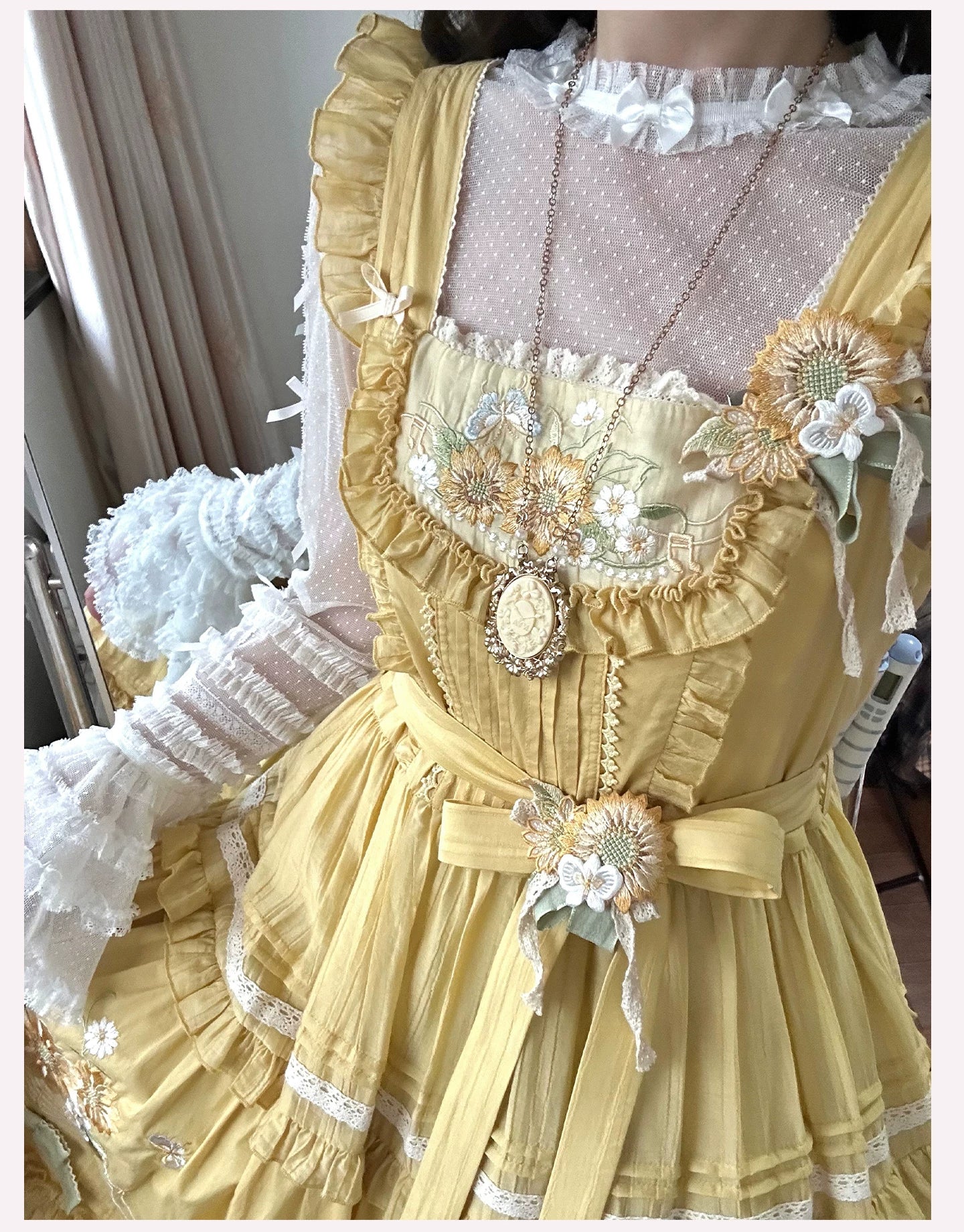 Vernal Feast - Polka Dot Lolita Blouse, Ruffled False Collar