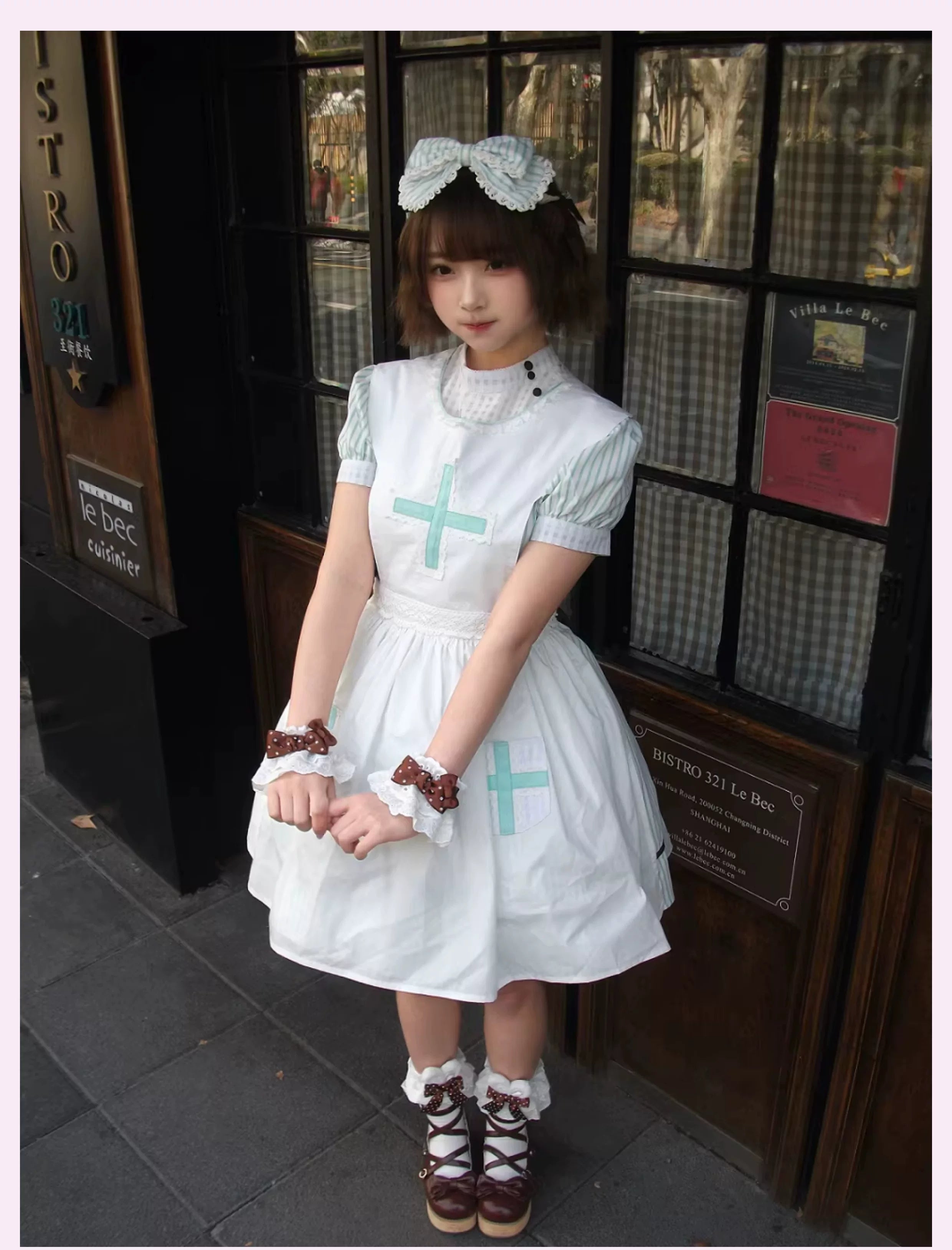 Mint Prescription - Old School Lolita Striped OP Dress, Electrocardiogram Trace