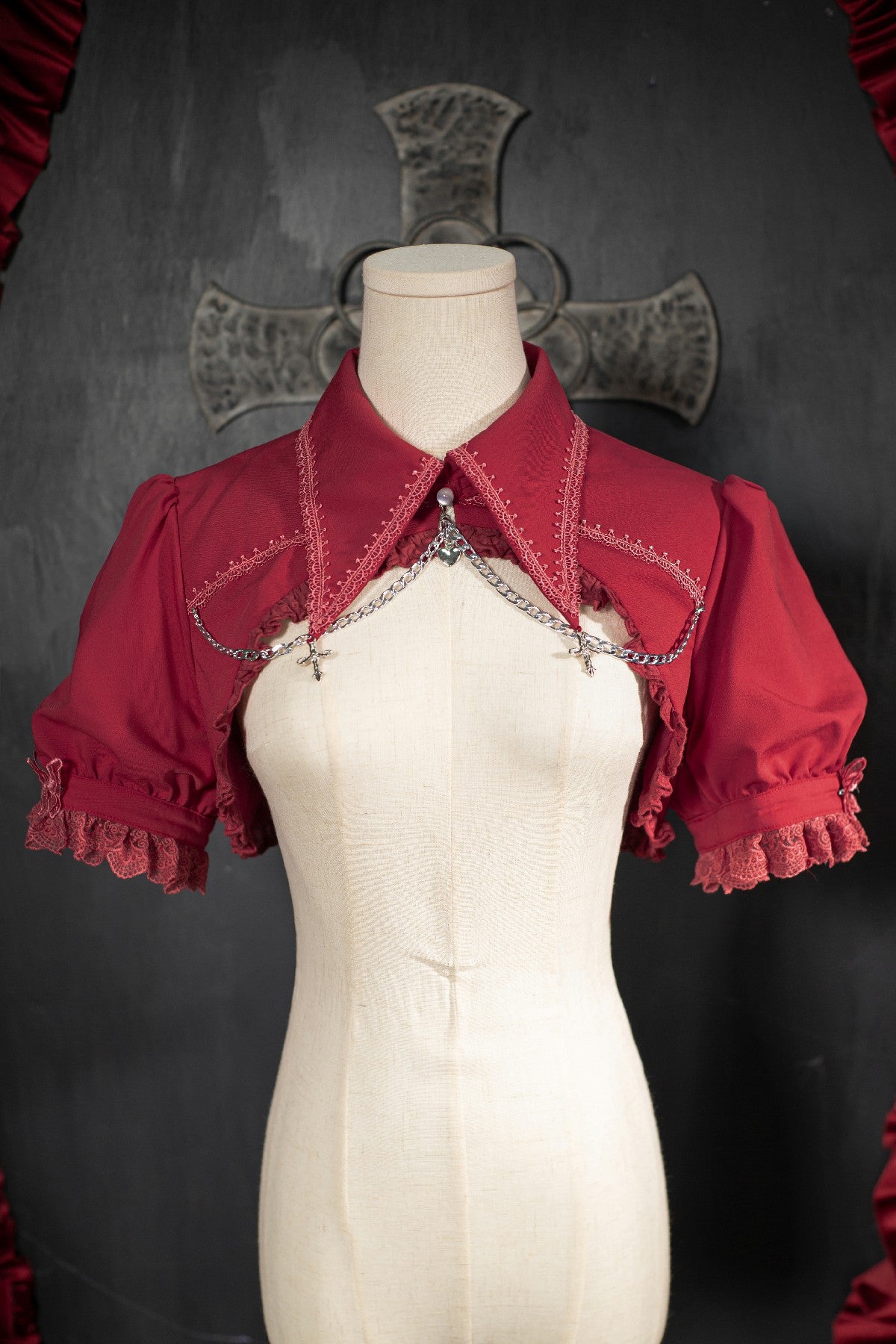 OCELOT - Contract Cross - Gothic Elegant Bubble Sleeve Bolero S red