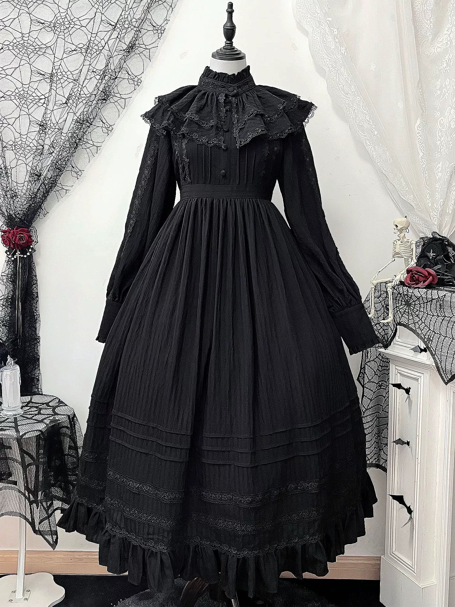 Sanshanjiu - A Quiet Place - Nun Style Gothic Lolita OP Dress Black OP + Black Detachable Collar XS
