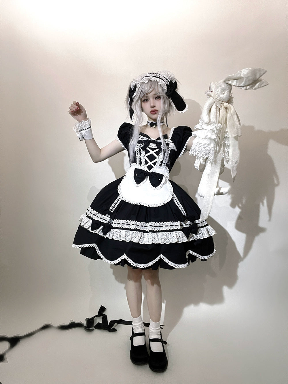 Miss Point - Vintage Petal Rabbit - Old School Lolita OP Cotton Dress With Petal-Shaped Hem 43135:768504