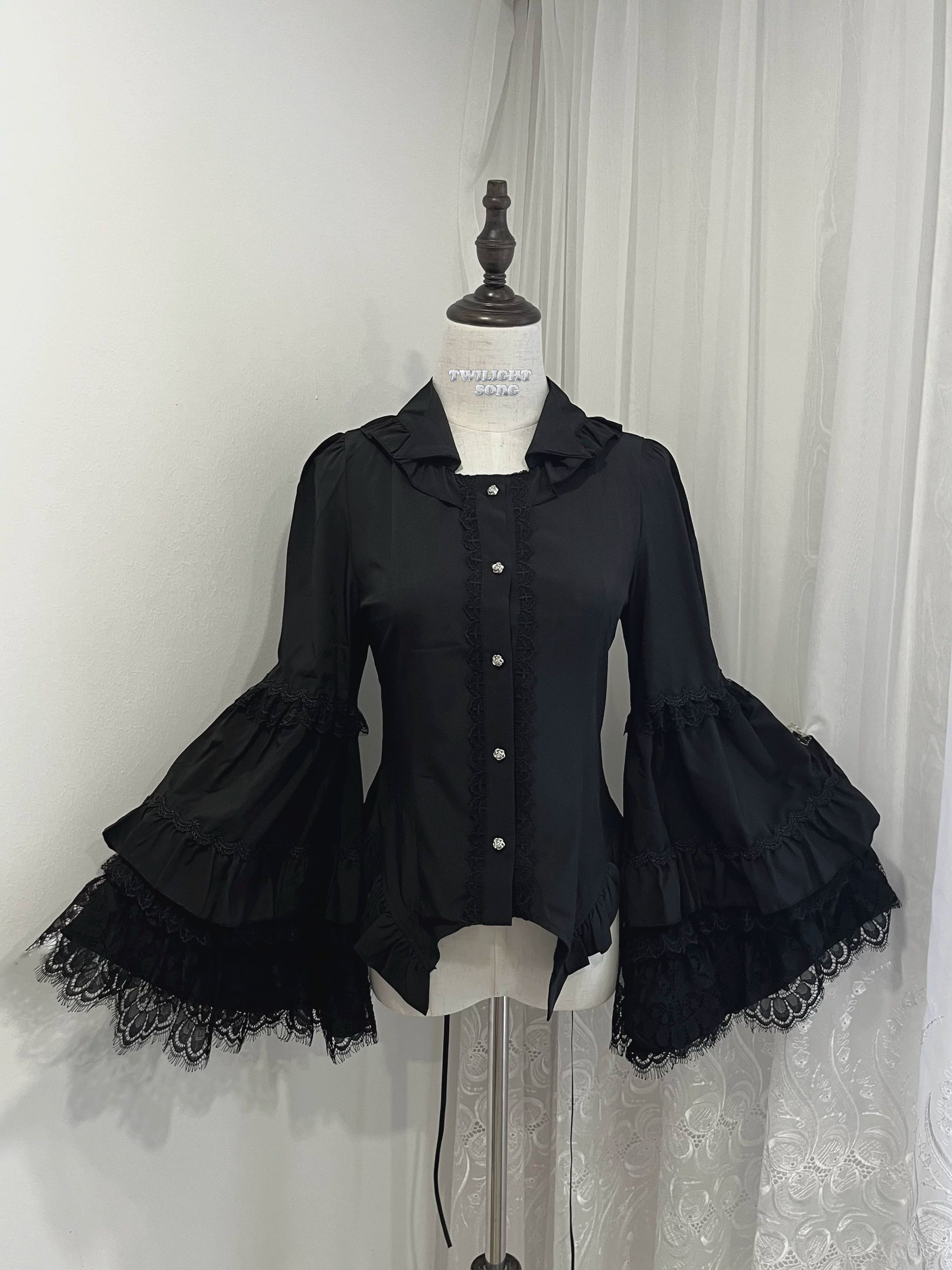 Gothic Lolita Hime Sleeve Blouse with Small Lapel (L M S XL) 45885:866338
