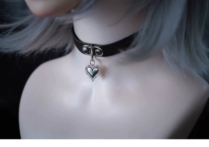 Strange Sugar~Gothic Lolita Choker Faux Leather Heart Pendant Necklace   