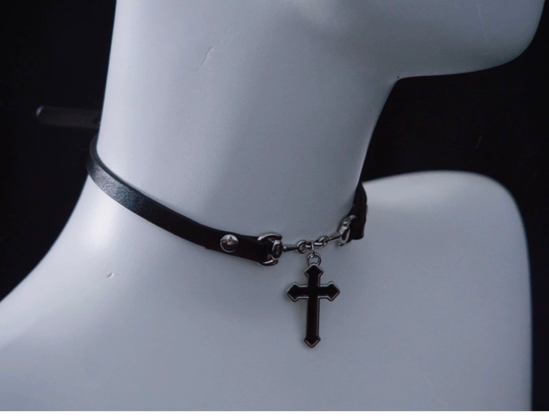 Strange Sugar~Gothic Lolita Choker with Cross Pendant