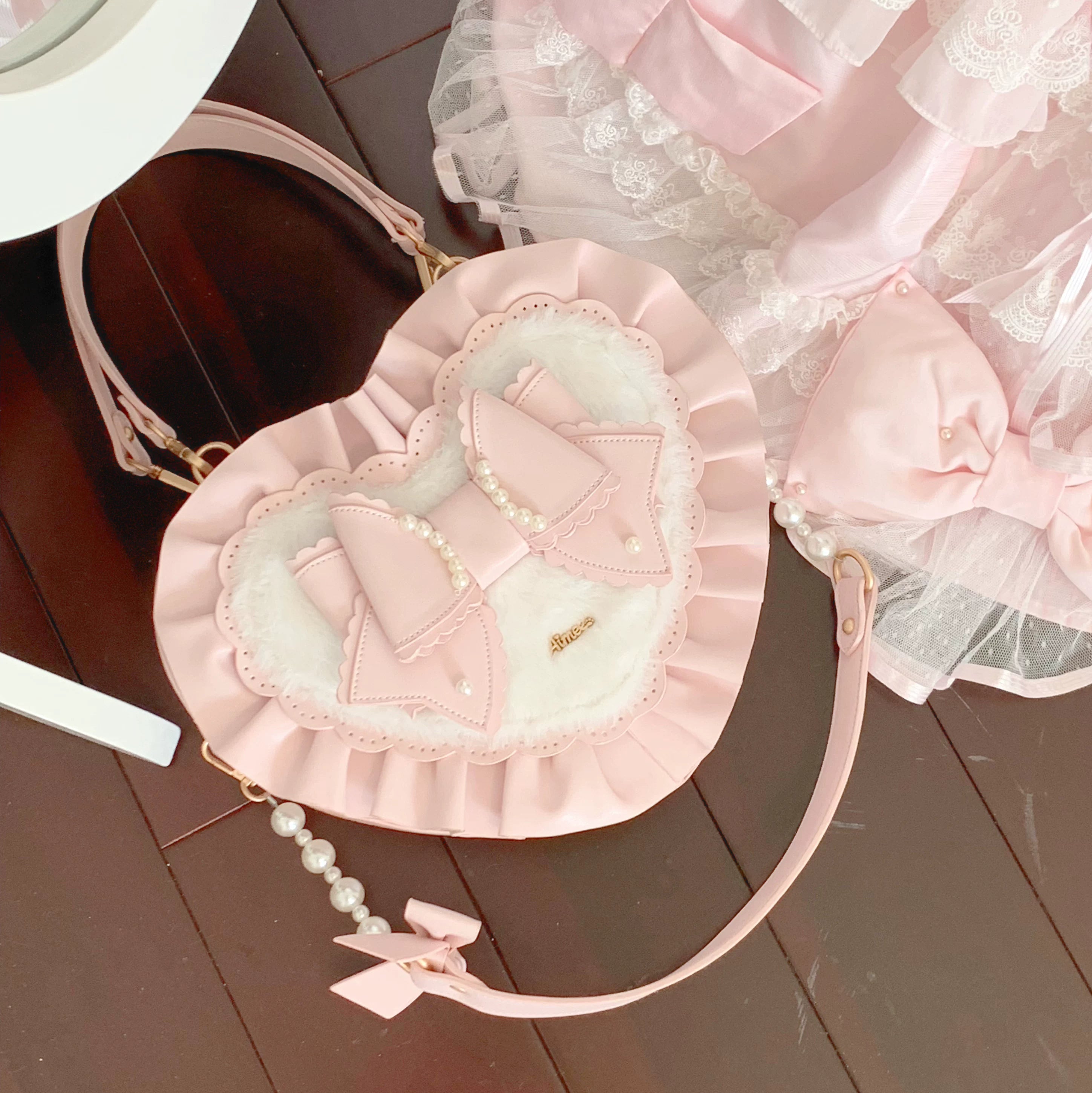 Small Gift Box - Sweet Lolita Heart Handbag, Bow Accent 44535:811737