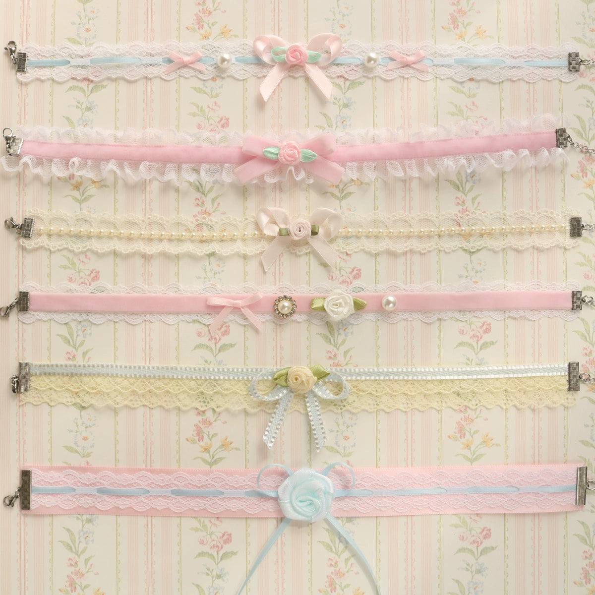 Creamy Bubbles - Sweet Lolita Choker Vintage Lace Rose Handmade Necklace