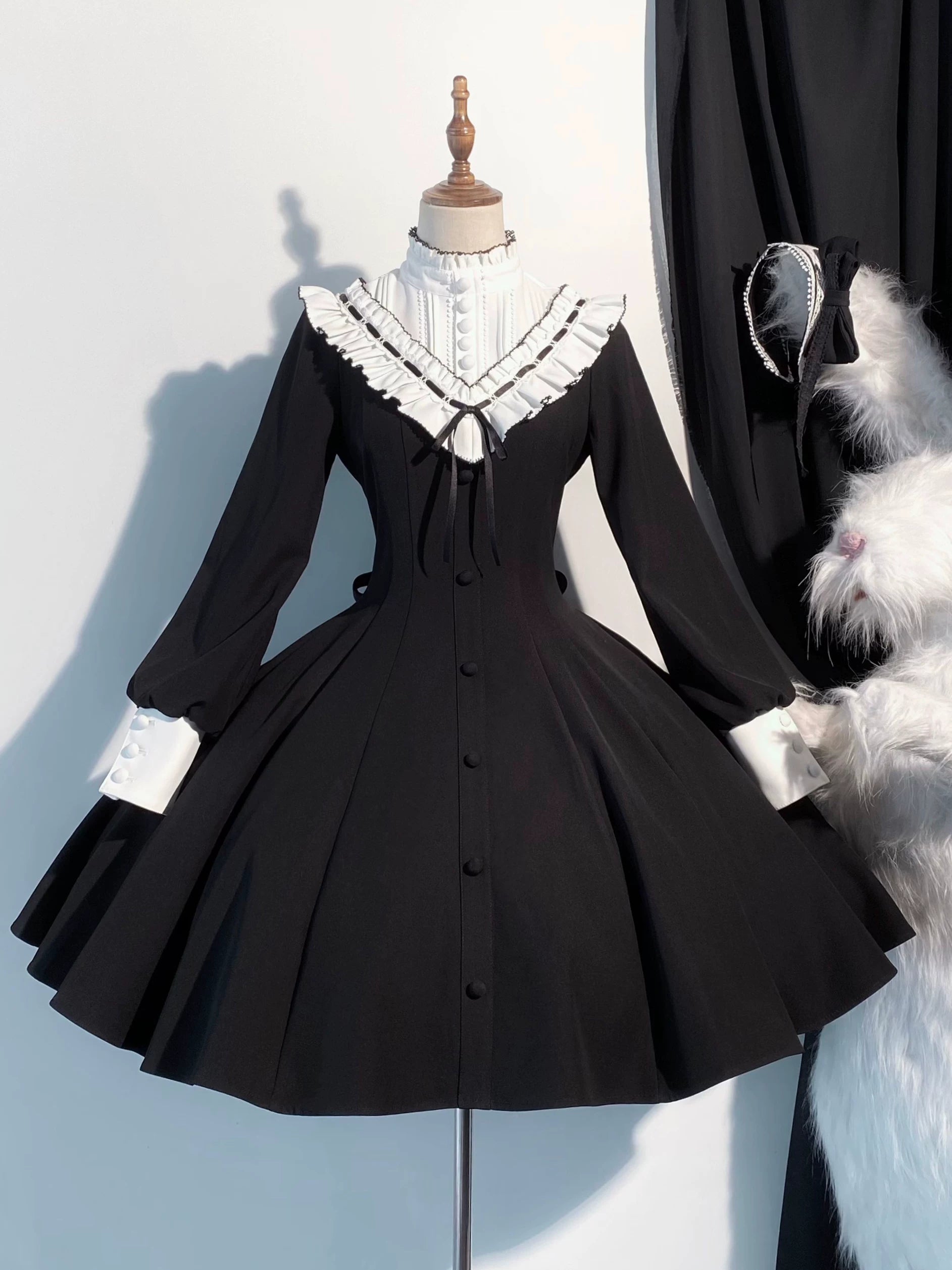 Winter Birch - Classic Lolita Slim Fit OP Dress, Standing Collar Black - Short OP S