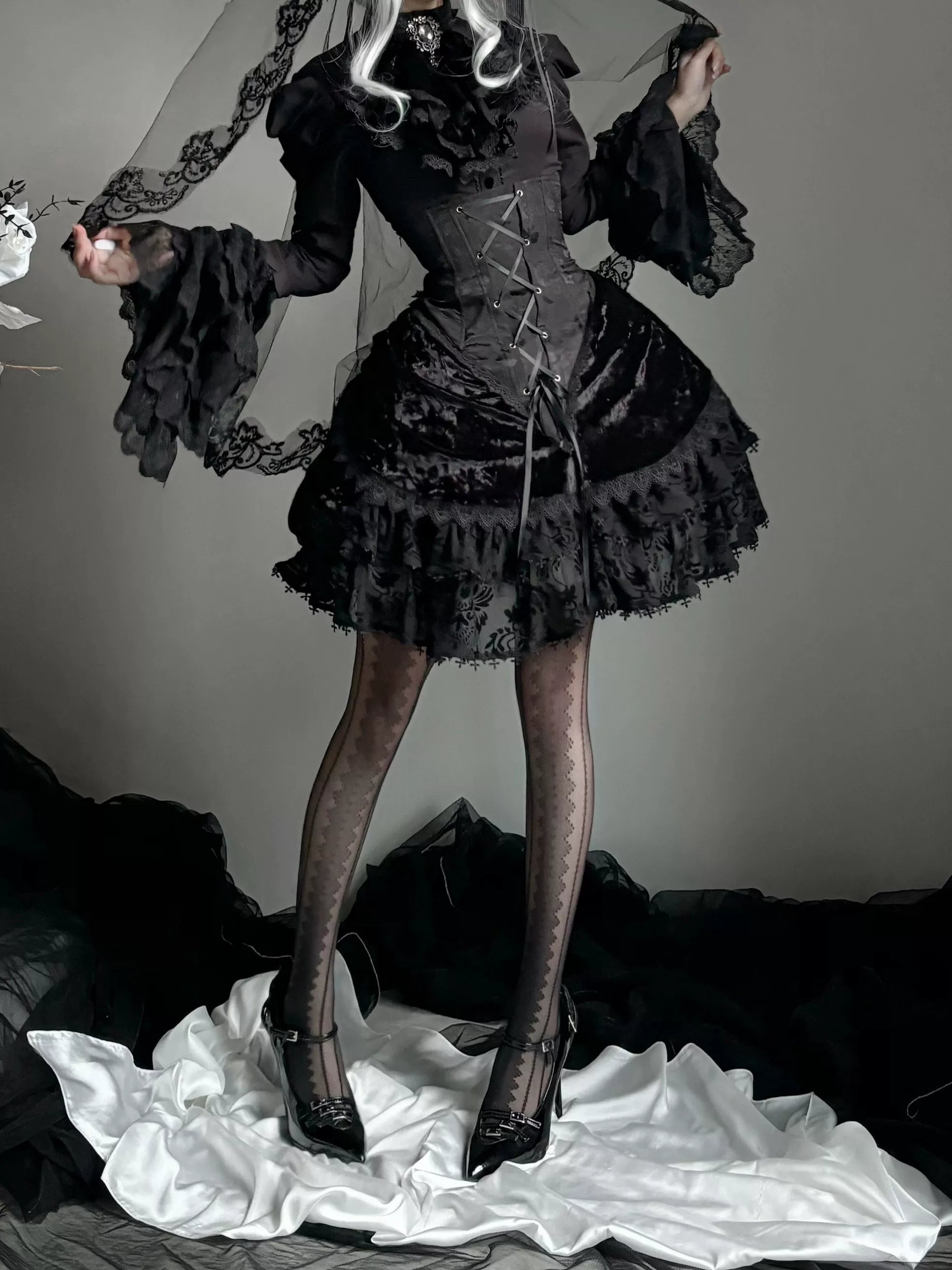 Twilight Hour - Gothic Lolita Hime-sleeve Blouse & Corset Skirt Set 45373:845770