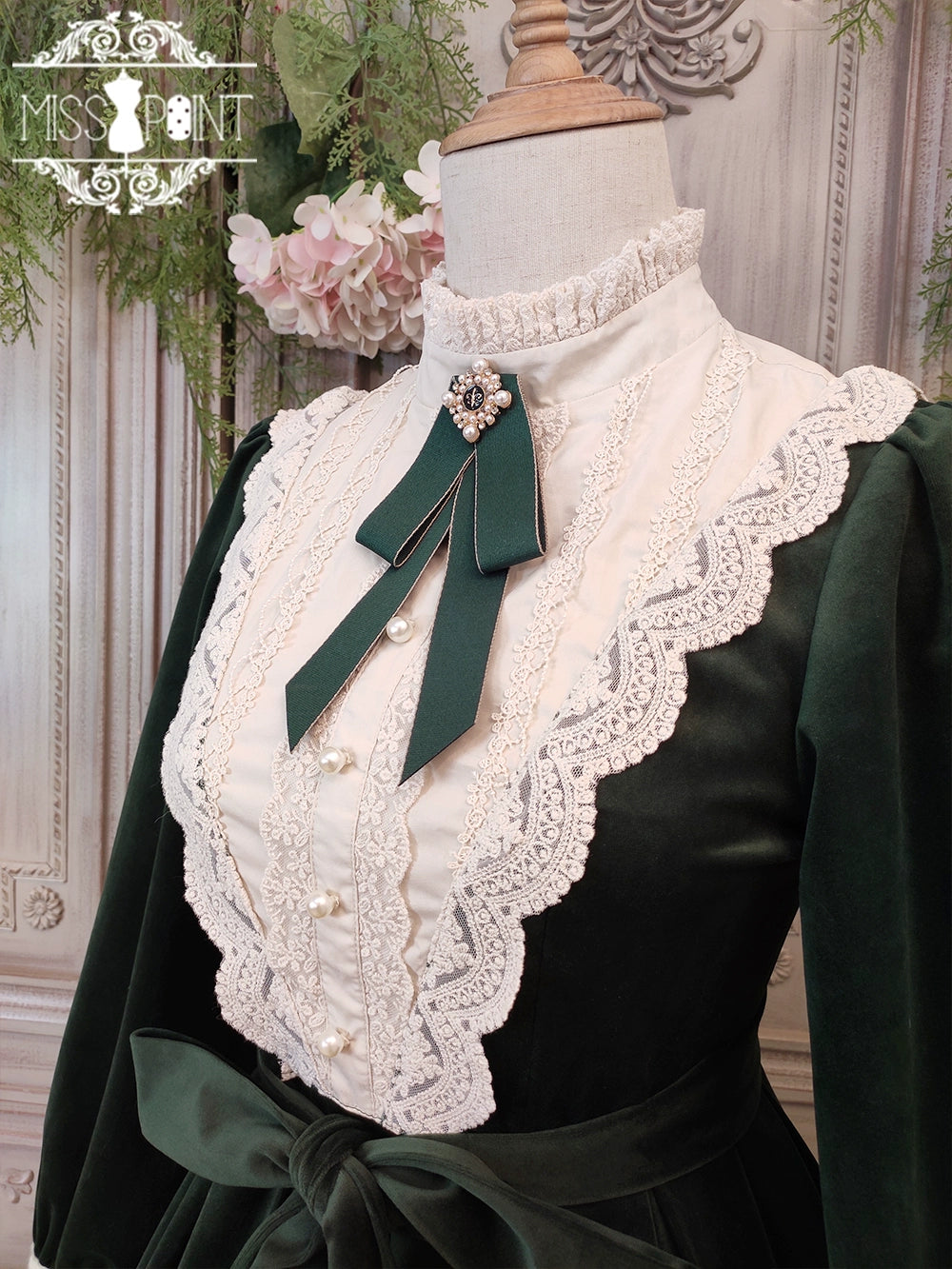 (BFM)Miss Point~Customized Lolita Dress Vintage Elegant Velvet OP Dress 32520:391662