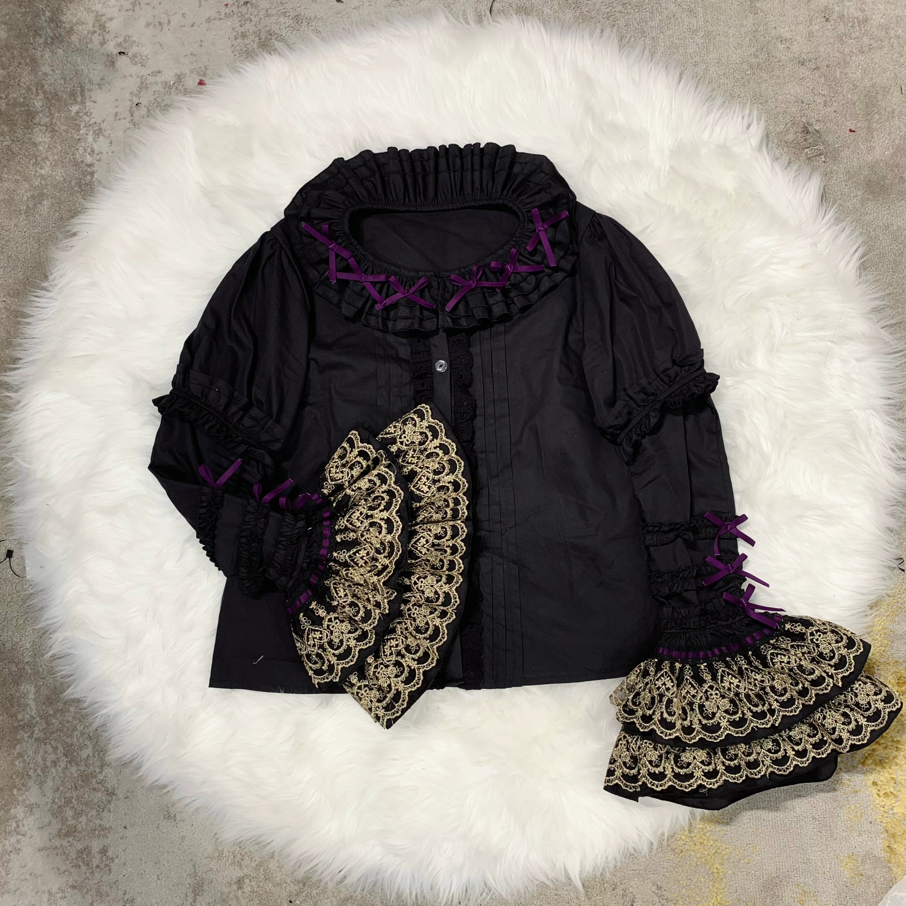 Chubby Cat Diary - Plus Size Sweet Lolita Shirt, Detachable Sleeves Black and Gold - Shirt + Princess Sleeves S
