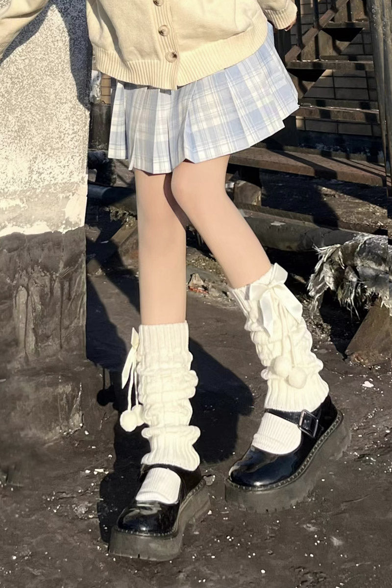 Hua Nai Cat - Cute Lolita Leg Warmers Winter Knitted JK Pile Socks One Size White - with a white butterfly knot