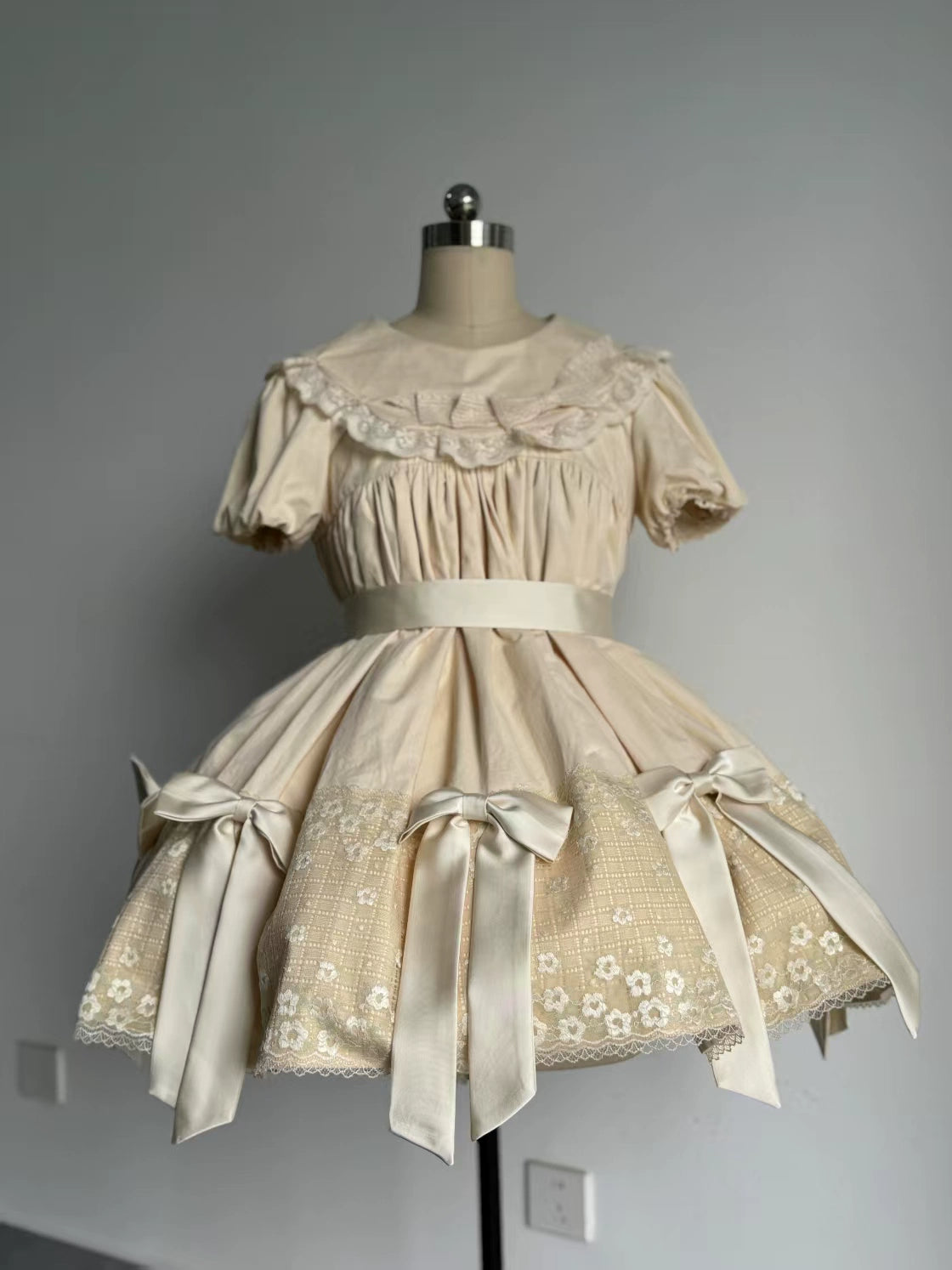 Fresh Tea Lolita - Meringue Frosting - Cotton Kawaii Lolita OP Dress with Satin Bow Short Ivory OP XS