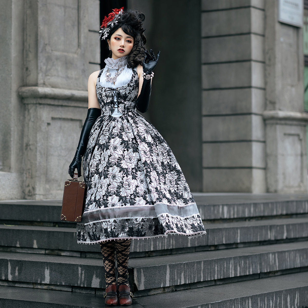 Neo Ludwig~Miss Pepper~Elegant Lolita Flowers Small Bonnet black+red  