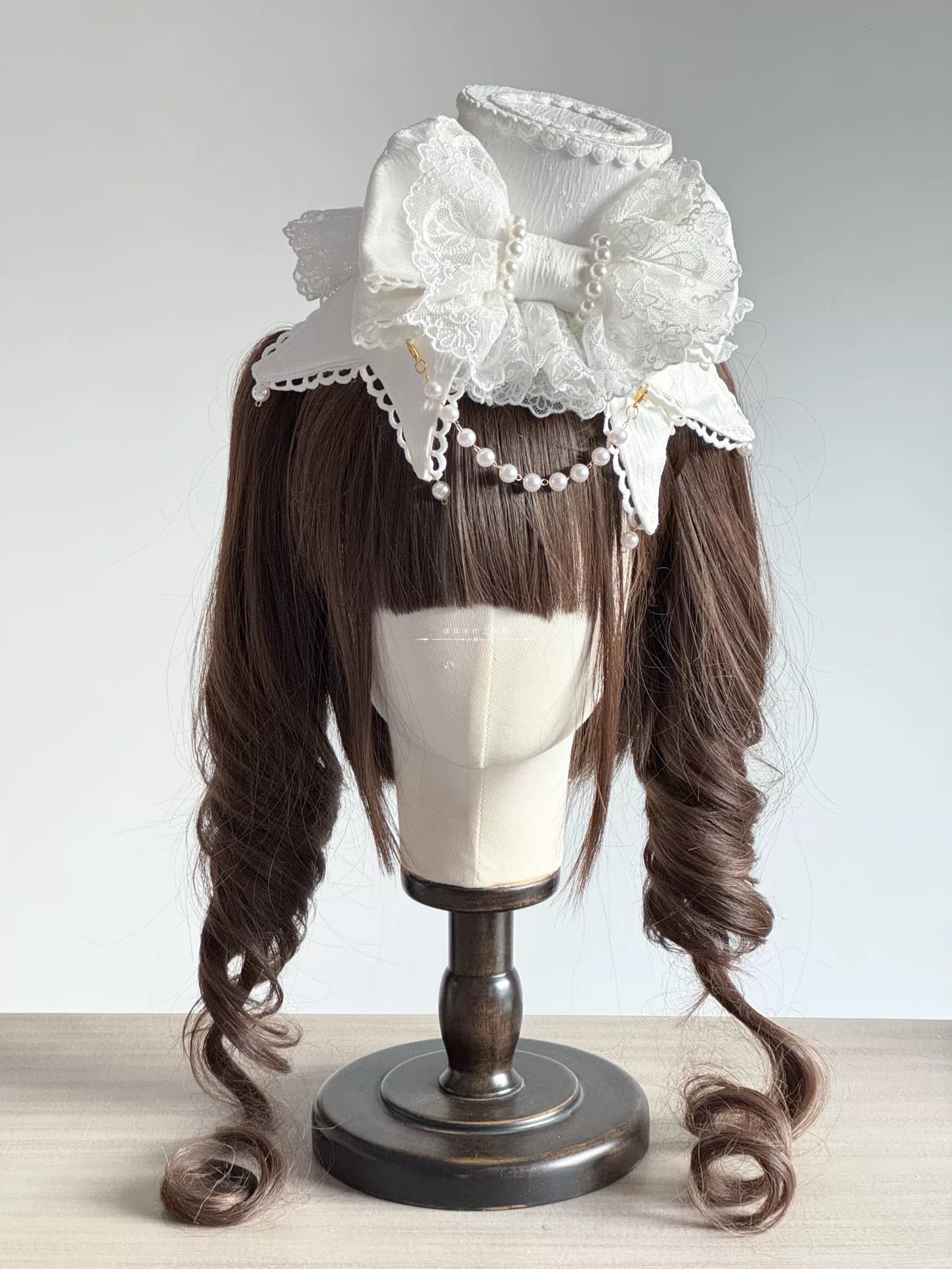 Sweet Lolita Bowknot Top Hat, Lace & Pearl Detail White - Top Hat