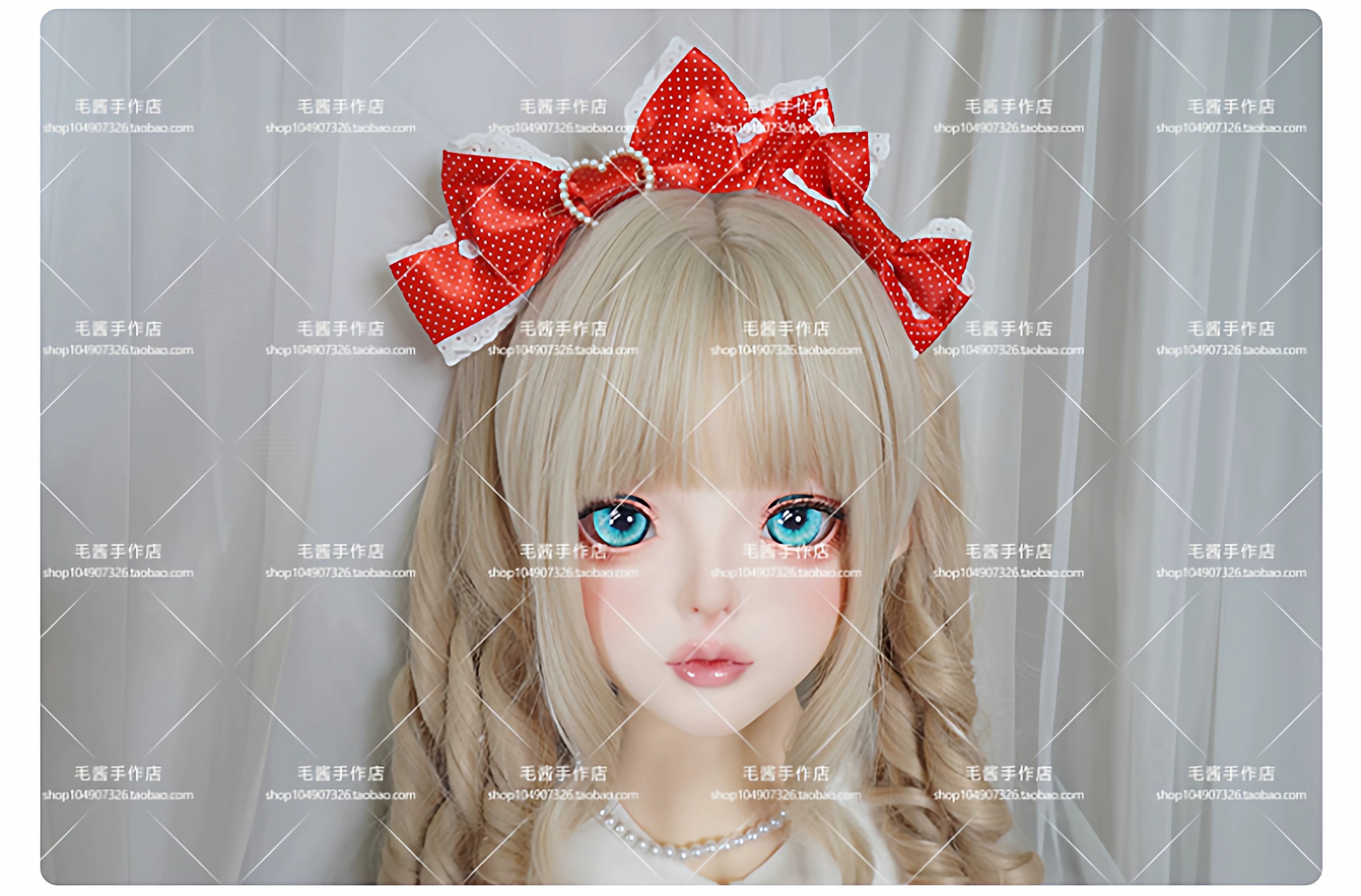 Polka Dot Lolita KC, Heart-shaped Decoration