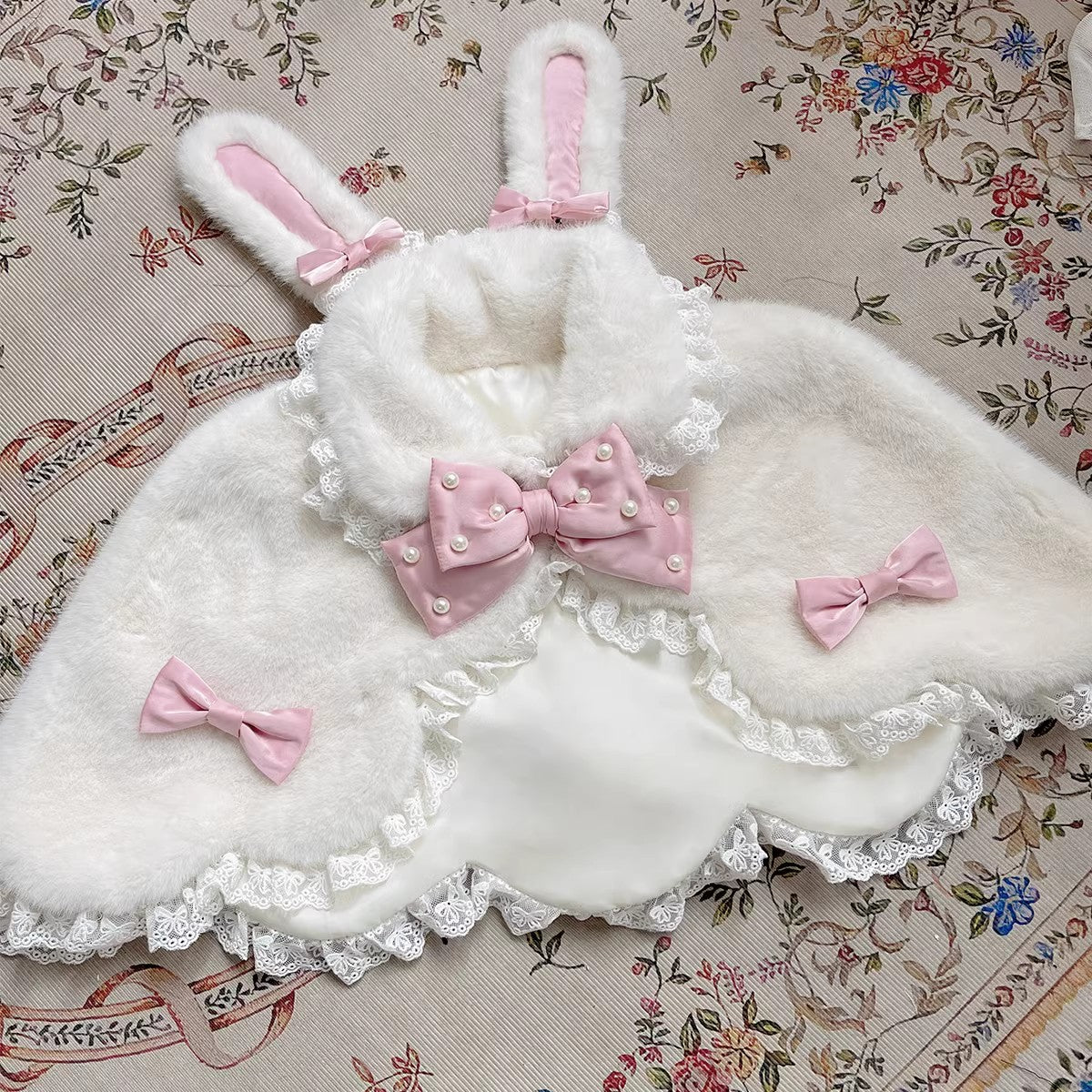 Letters from Unknown Star~Kawaii Lolita Cape Winter Lolita Shawl Daily Free size White cape + light pink bow 