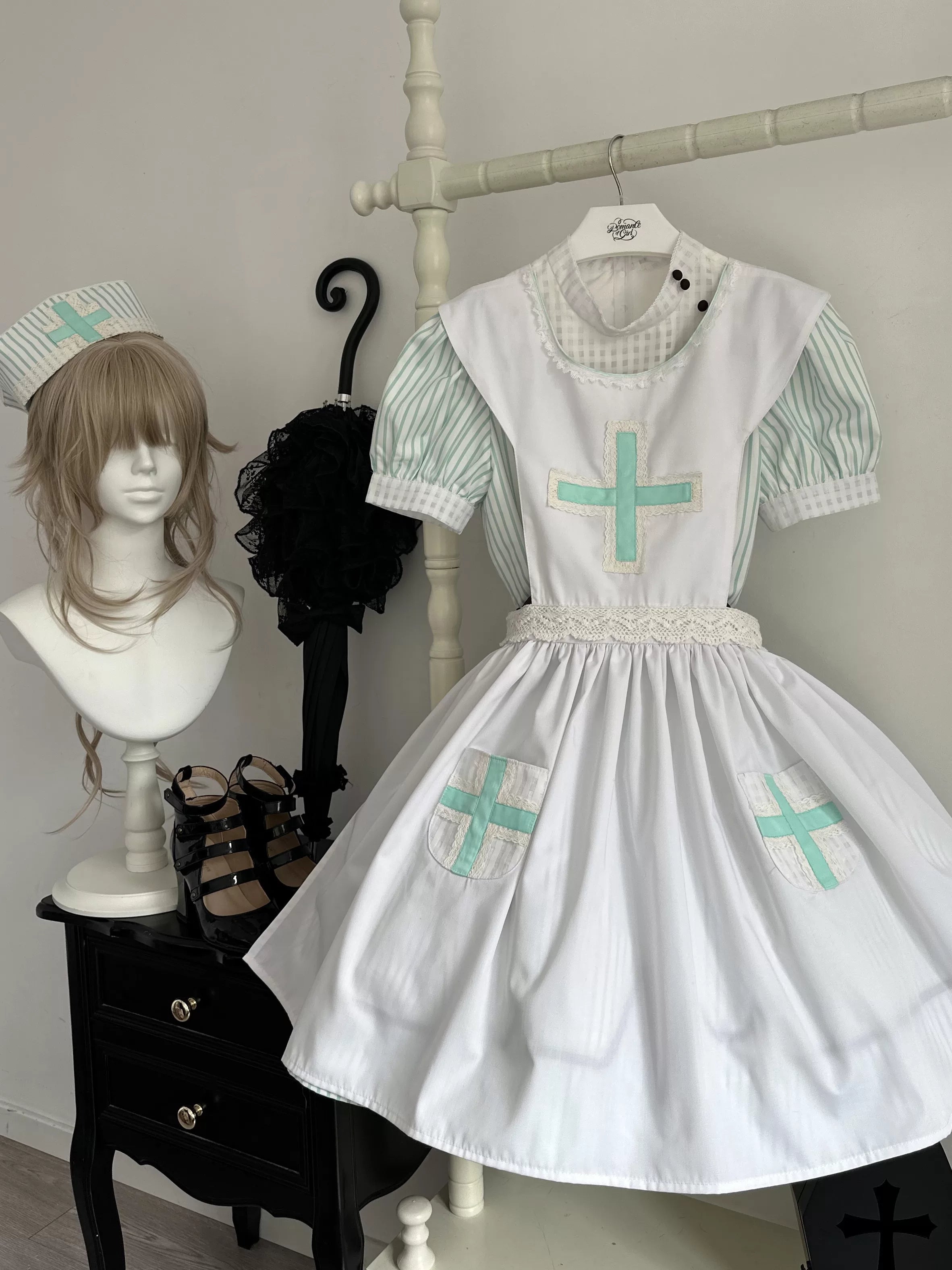 Mint Prescription - Old School Lolita Striped OP Dress, Electrocardiogram Trace