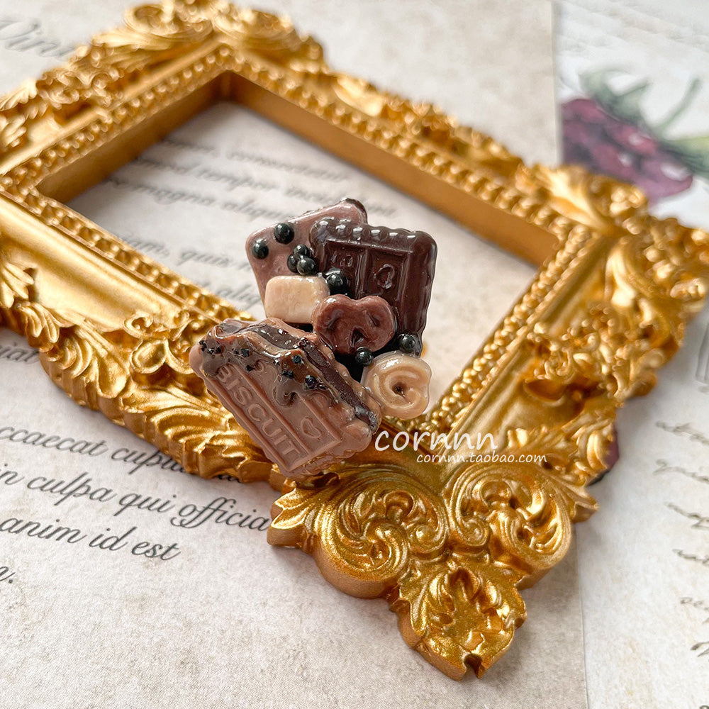 Cornnn - Handcrafted Mini Chocolate Sauce Cookie Adjustable Ring chocolate color