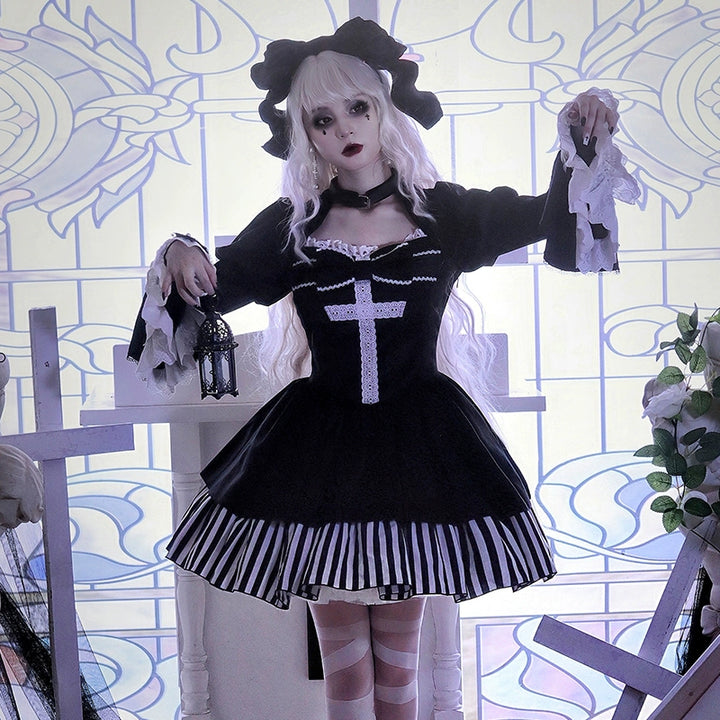 With PUJI~Requiem of Peace~Gothic Lolita Halloween Dress Fake Two-Piece OP   