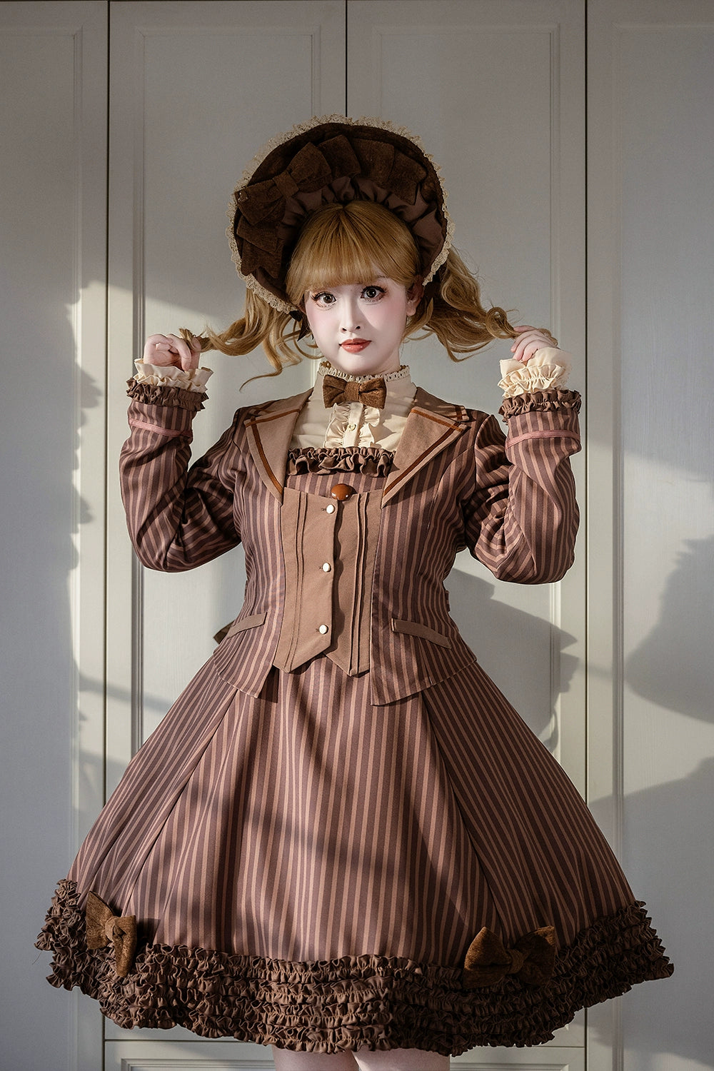 Miss Point~Classical Chocolate~Classic Lolita Jacket Elegant Striped Short Outwear