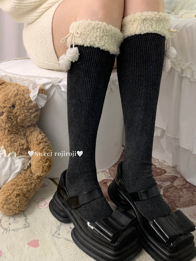 Roji Roji~Winter Fuzzy Ball Lolita Socks Over Knee Thick Socks Free size Black (calf socks)-45cm 