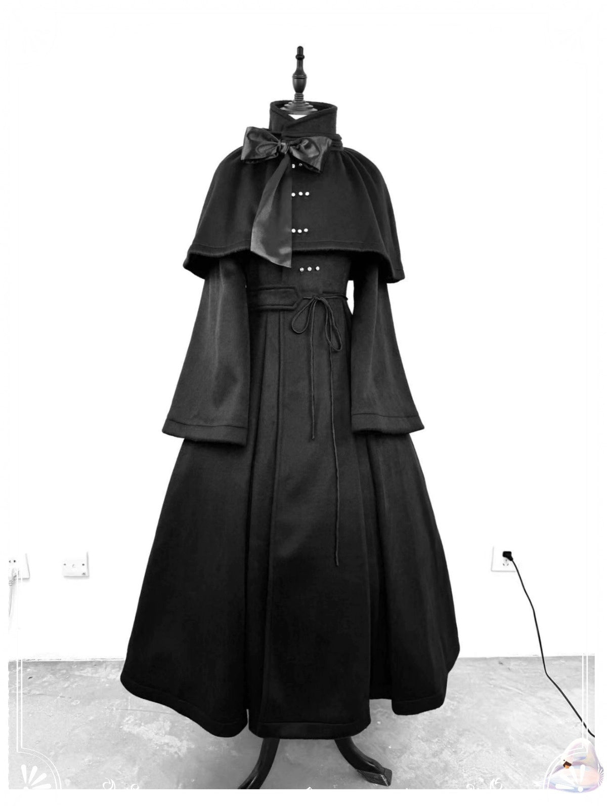 The Original Witch - Silent Hill - Winter Long Gothic Lolita Coat, Detachable Cape 43932:790194