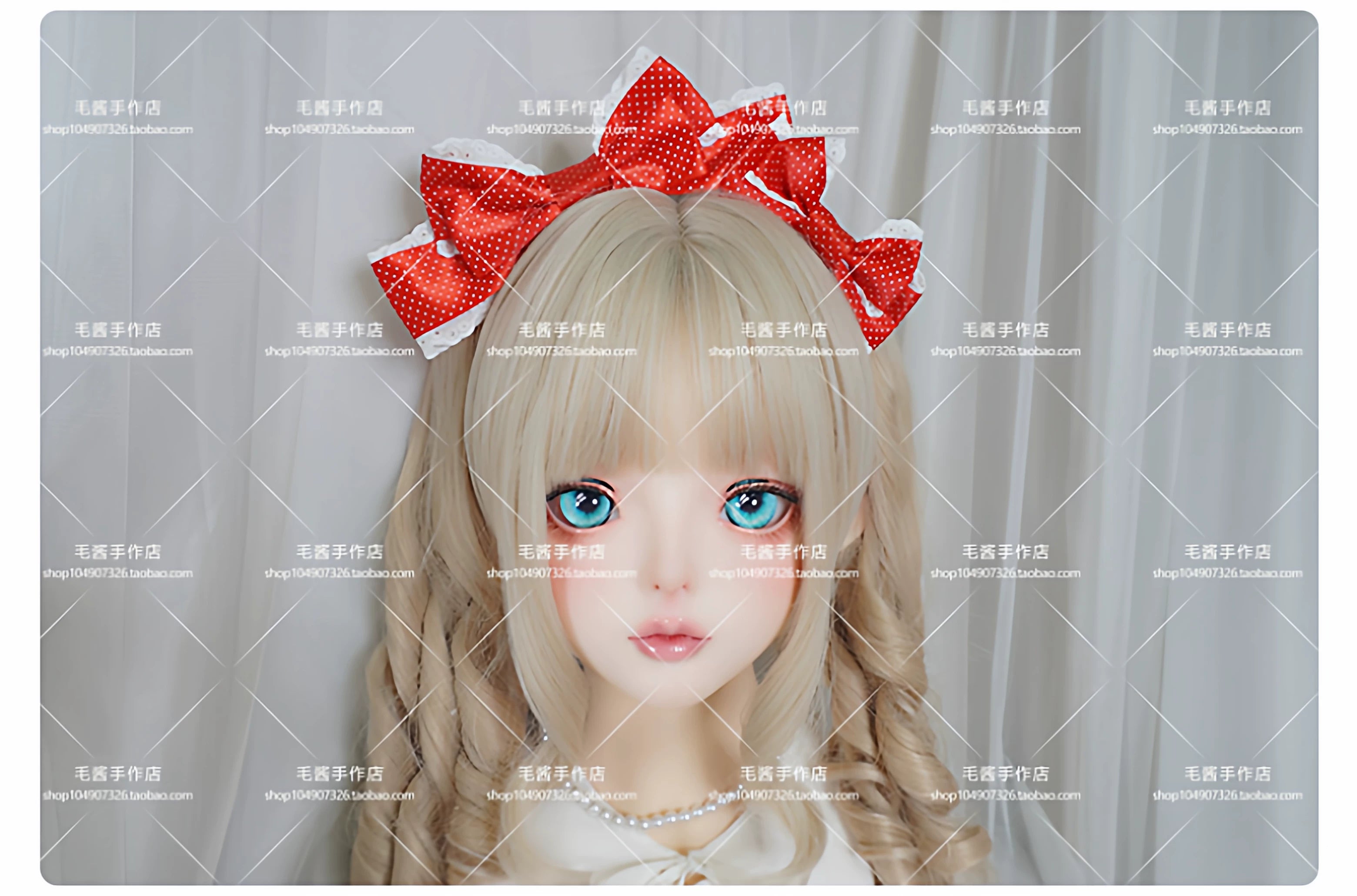 Polka Dot Lolita KC, Heart-shaped Decoration