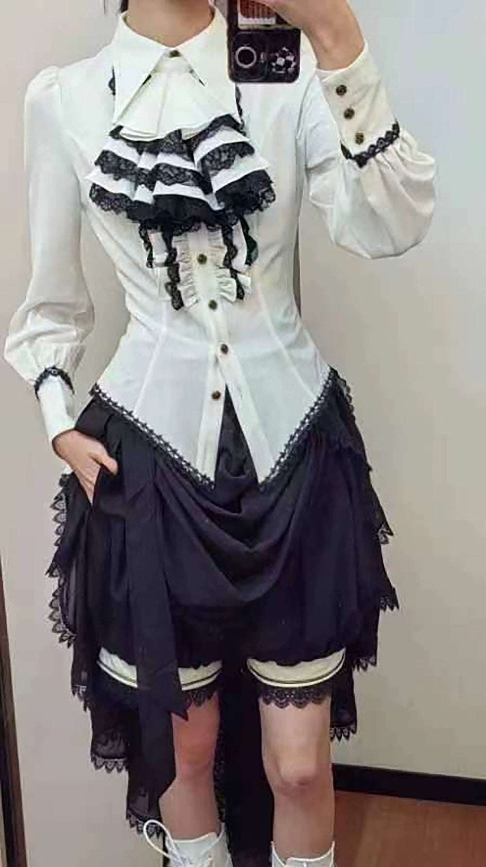 Little Dipper~Tiered Gothic Lolita Jabot Lace Jabot Off-white (black lace) Only  