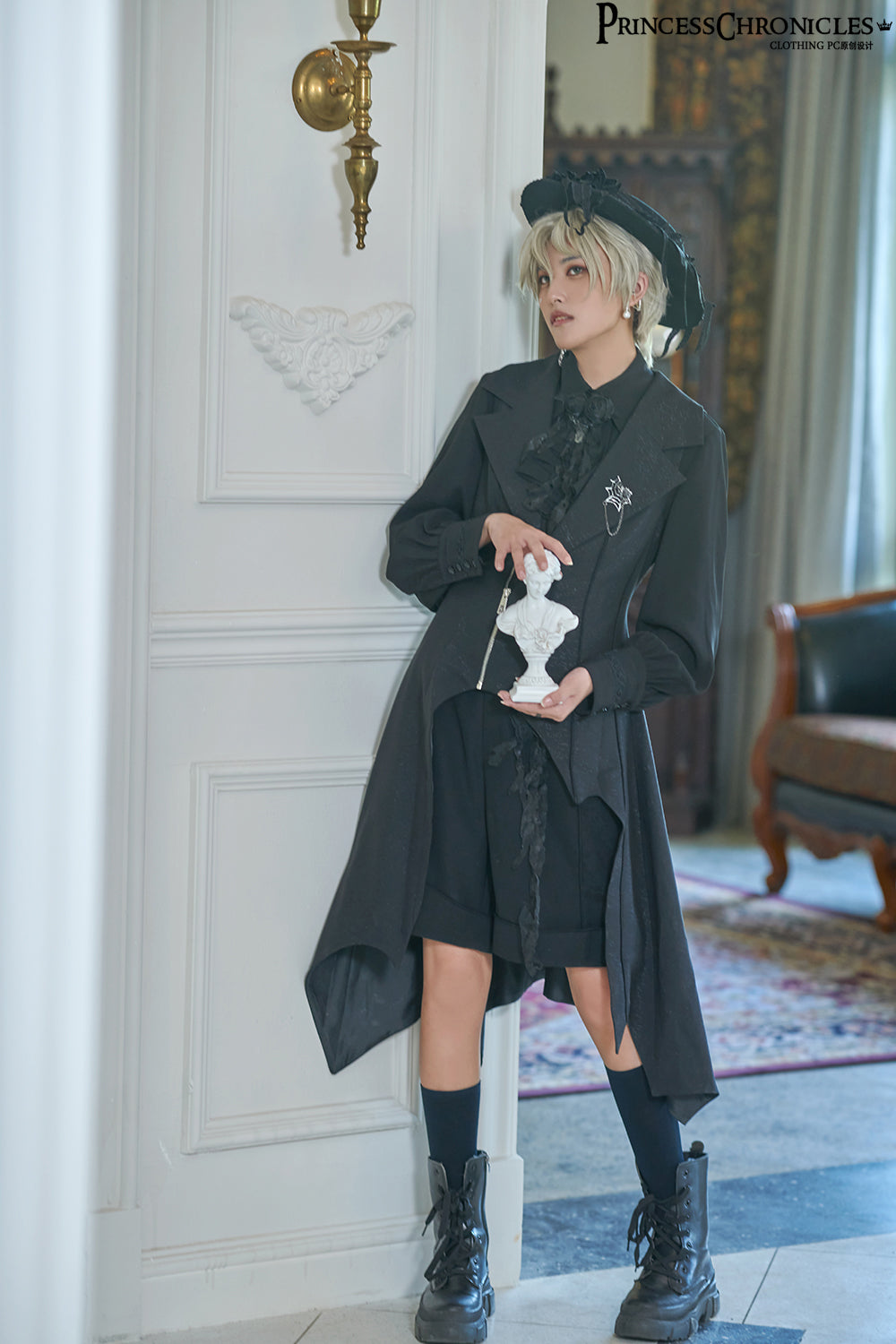 Princess Chronicles - Wind - Gothic Lolita handsome Black Long Vest