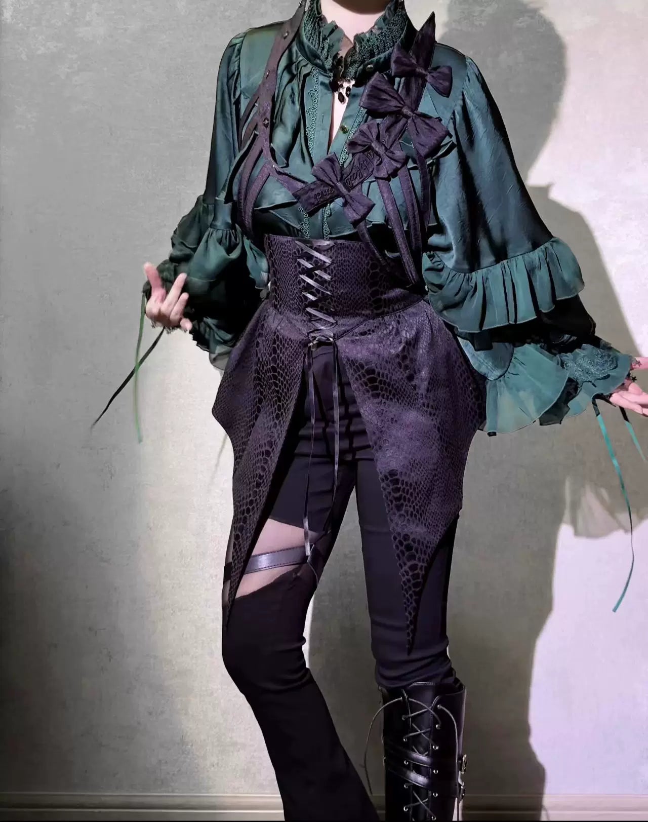 Blue Moon Bone Erosion - Gothic Lolita Waist Cincher, Bat Wing Hem 44453:809542