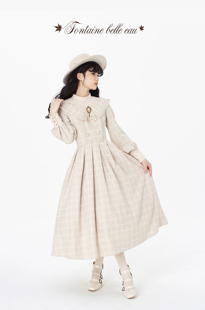 ZeeYe~Maple Dan Bai Lu~Classic Lolita Plaid Dress Long Sleeved OP Apricot Plaid OP (with a floral brooch + back long bow) 2XL Short Version