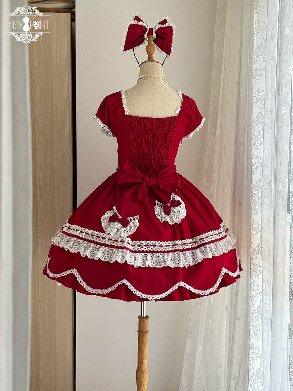 Miss Point - Vintage Petal Rabbit - Old School Lolita OP Cotton Dress With Petal-Shaped Hem 43135:768550