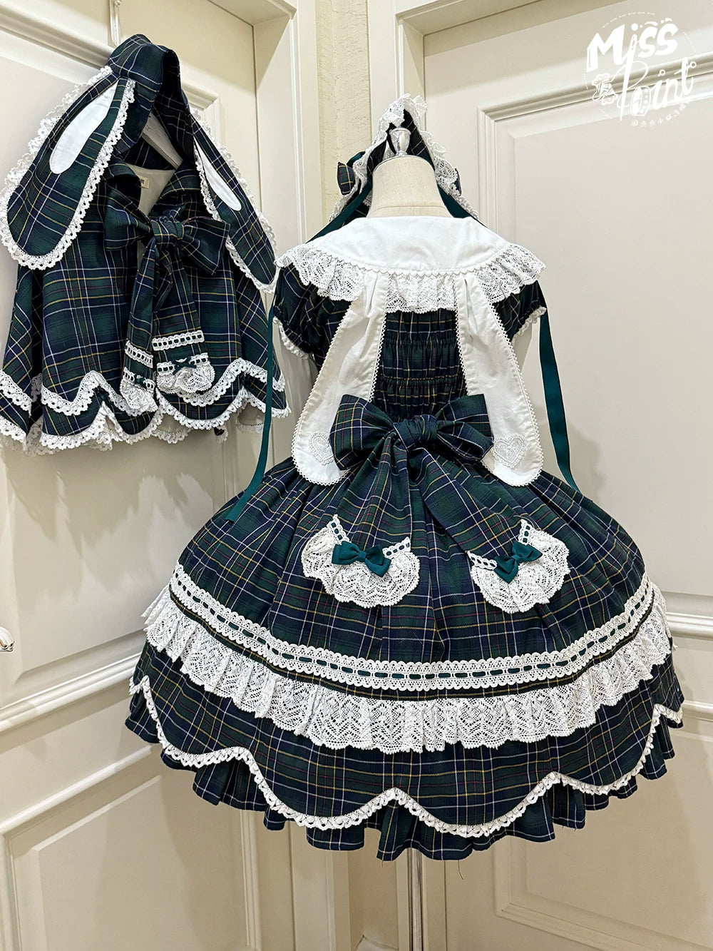 Plaid Petal Bunny - Old School Lolita Plaid OP Dress, Petal-shaped Hem 44673:818212