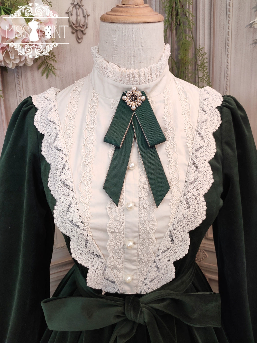 (BFM)Miss Point~Customized Lolita Dress Vintage Elegant Velvet OP Dress 32520:391710