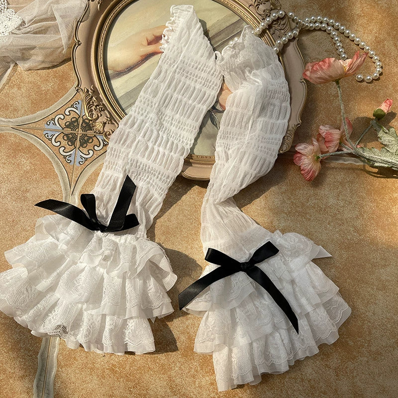 WAGUIR~Sweet Lolita Calf Socks Ruffled Mesh Lace Bow Socks Free size White socks with black bow 