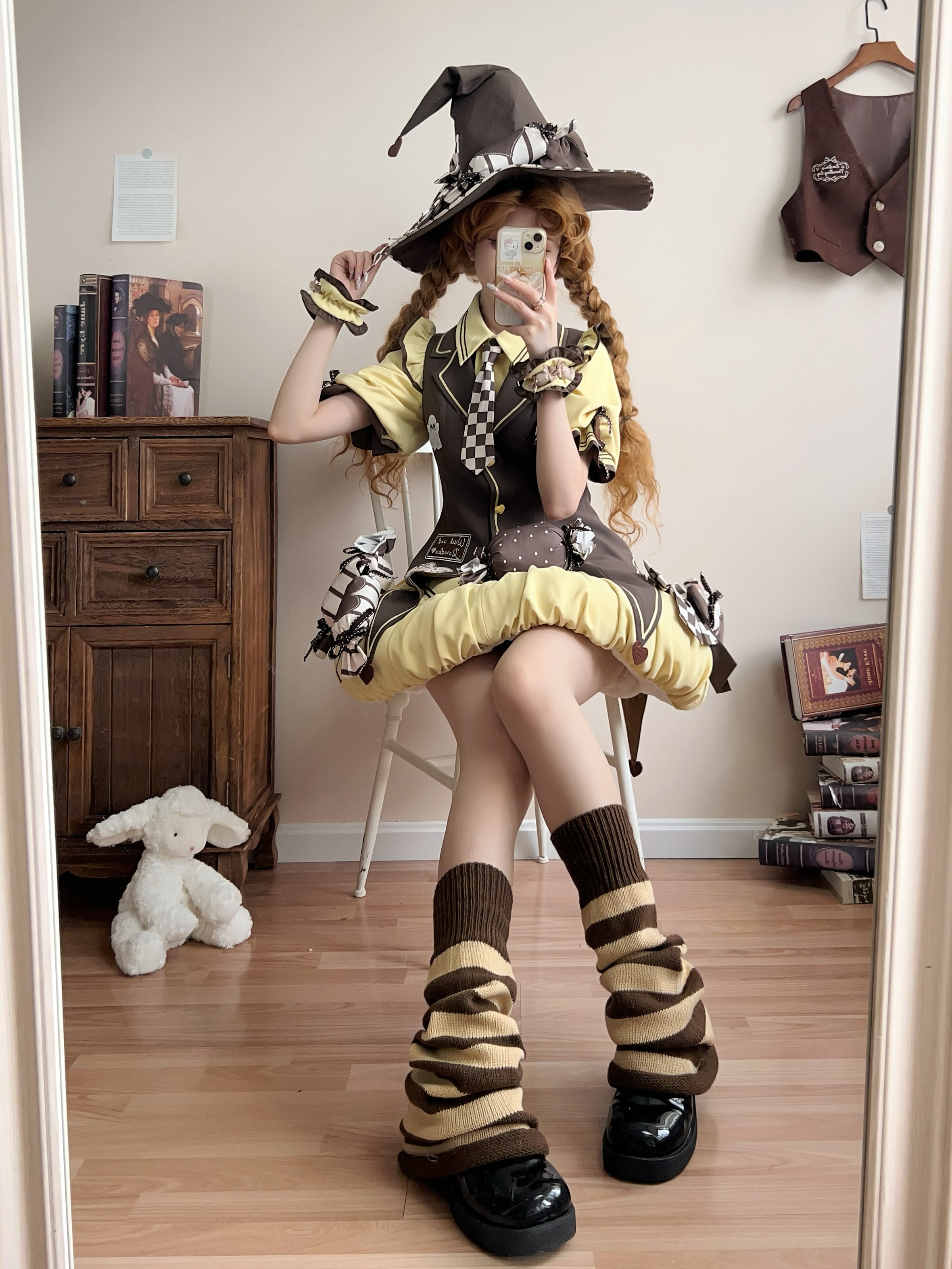 Piggy Bun- Witch Paradise - Kawaii Lolita OP Witch Themed Dress with Pointed Hem Vest