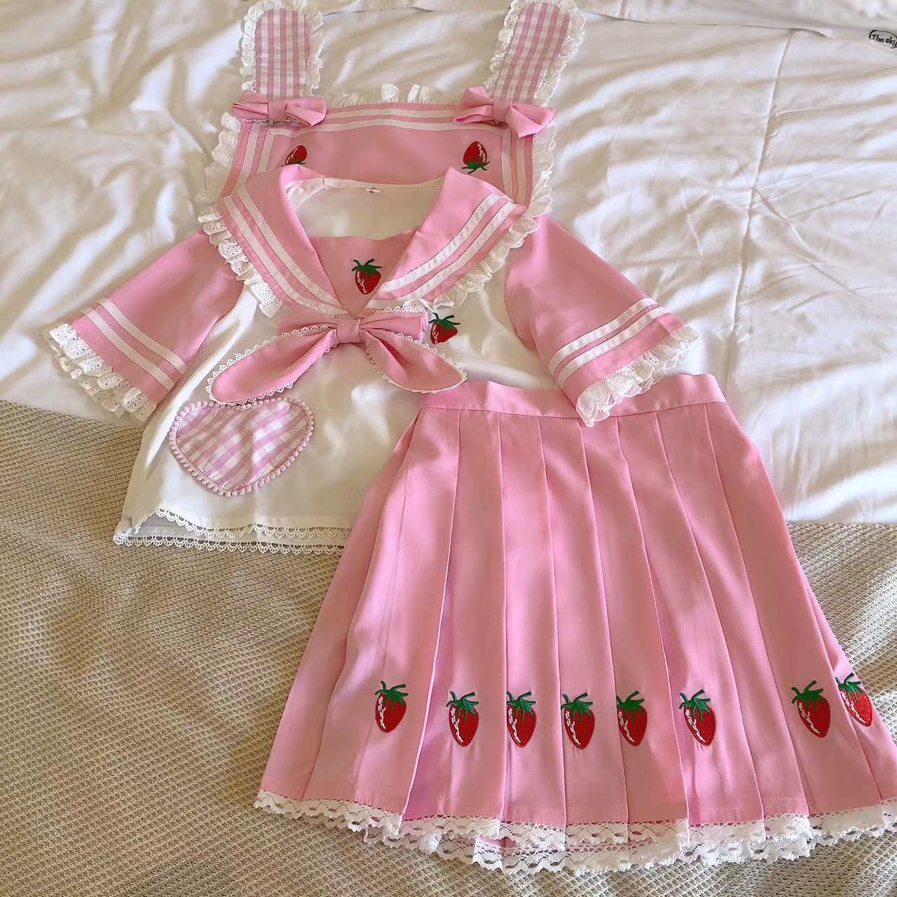 Fishing boss~Kawaii Lolita Pink Strawberry Pattern Suit S pink-white 