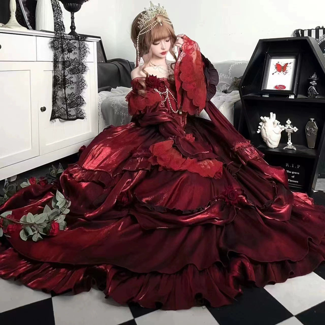 Meowing and fruity - Tana Manor - Classic Lolita OP Dress, Floral Decoration S Pigeon blood red