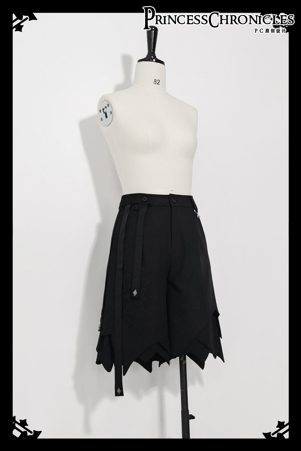 Princess Chronicles~Ouji Lolita Irregular Hem Black Shorts S black shorts (preorder) 