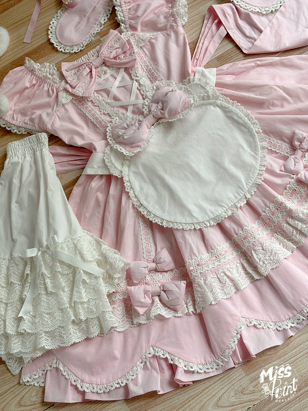 Miss Point - Vintage Petal Rabbit - Old School Lolita OP Cotton Dress With Petal-Shaped Hem 43135:768833