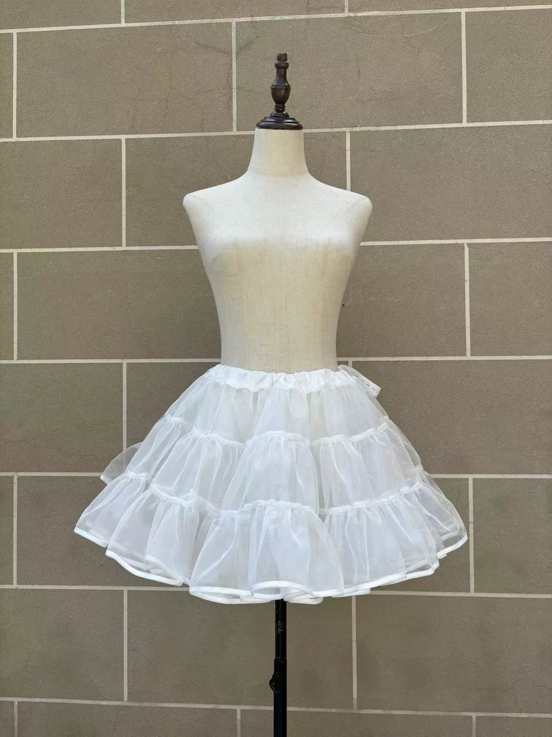 Platycodon House~Lolita Petticoat 36CM White Skirt Support free size 36cm daily petticoat (stiff gauze with an 8-meters volume) 