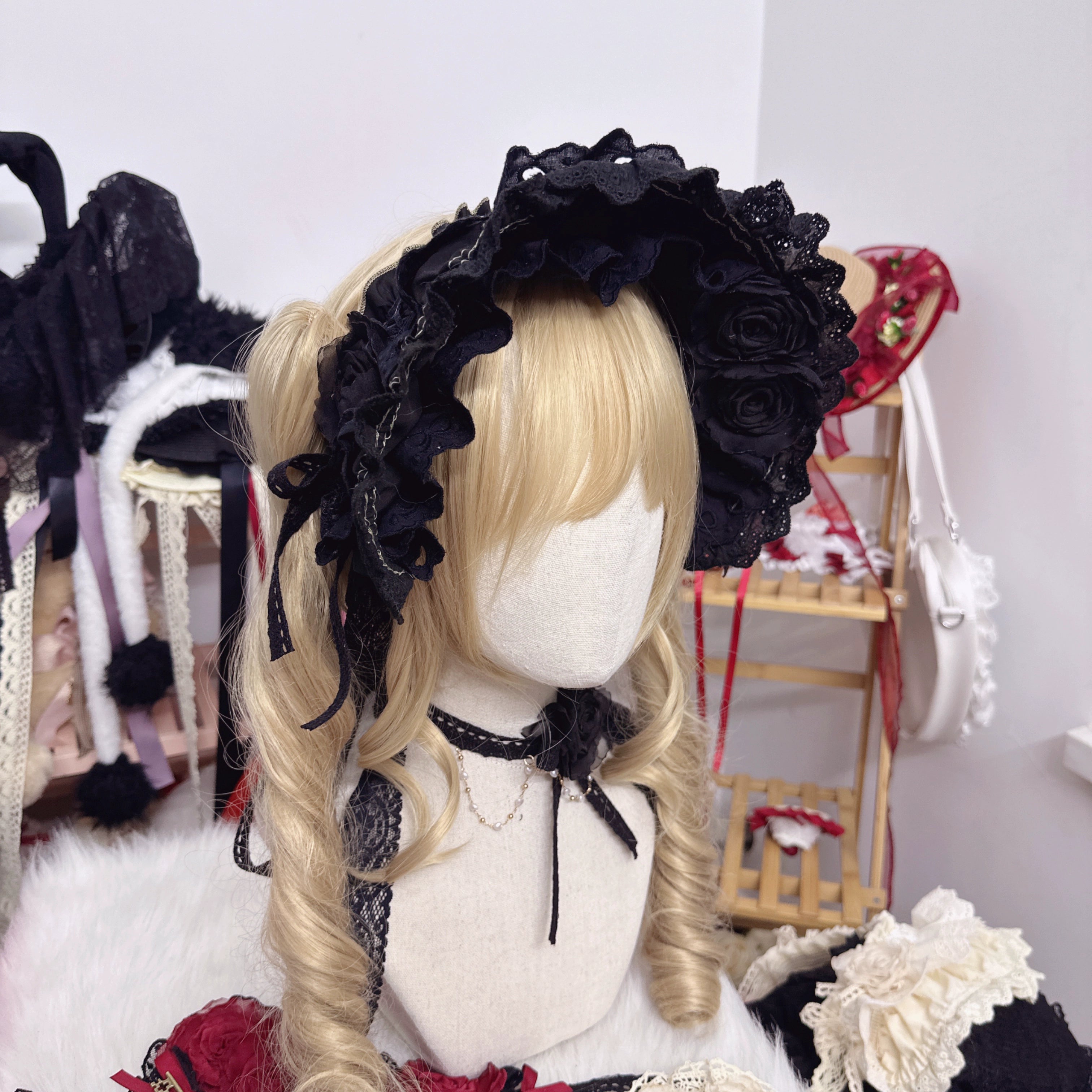 Chestnut Lolita - Handmade Cotton Lolita Bonnet Rose Elements BNT Black