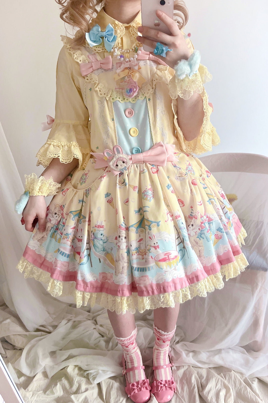 Vcastle~Sweet Crepes~Sweet Lolita Shirt with Princess Sleeves and Bow Chain