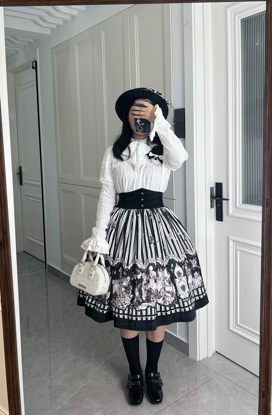 (Buyforme)Little Bear~Gothic Lolita Black and White Striped JSK Set   