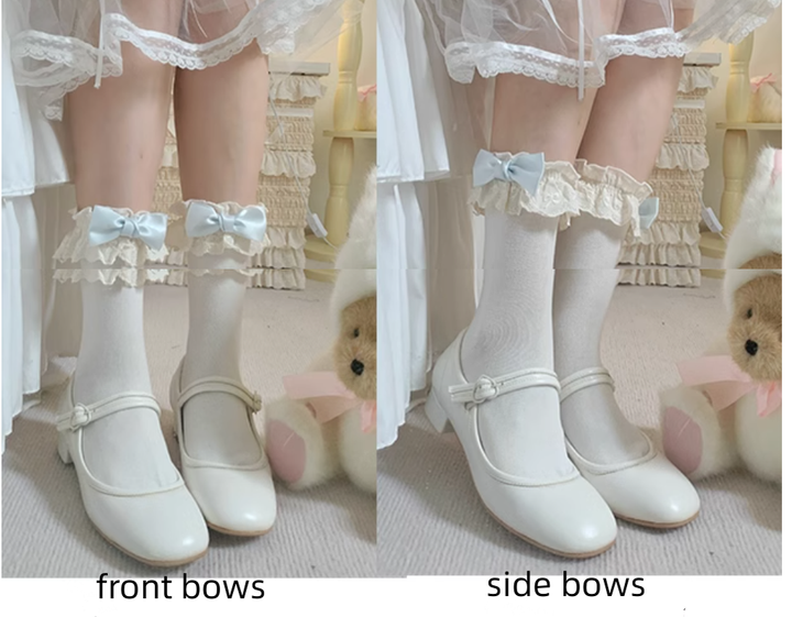 Roji Roji~Cotton Lolita Socks Lace Bow White Socks side bow a pair of white socks with blue bows 