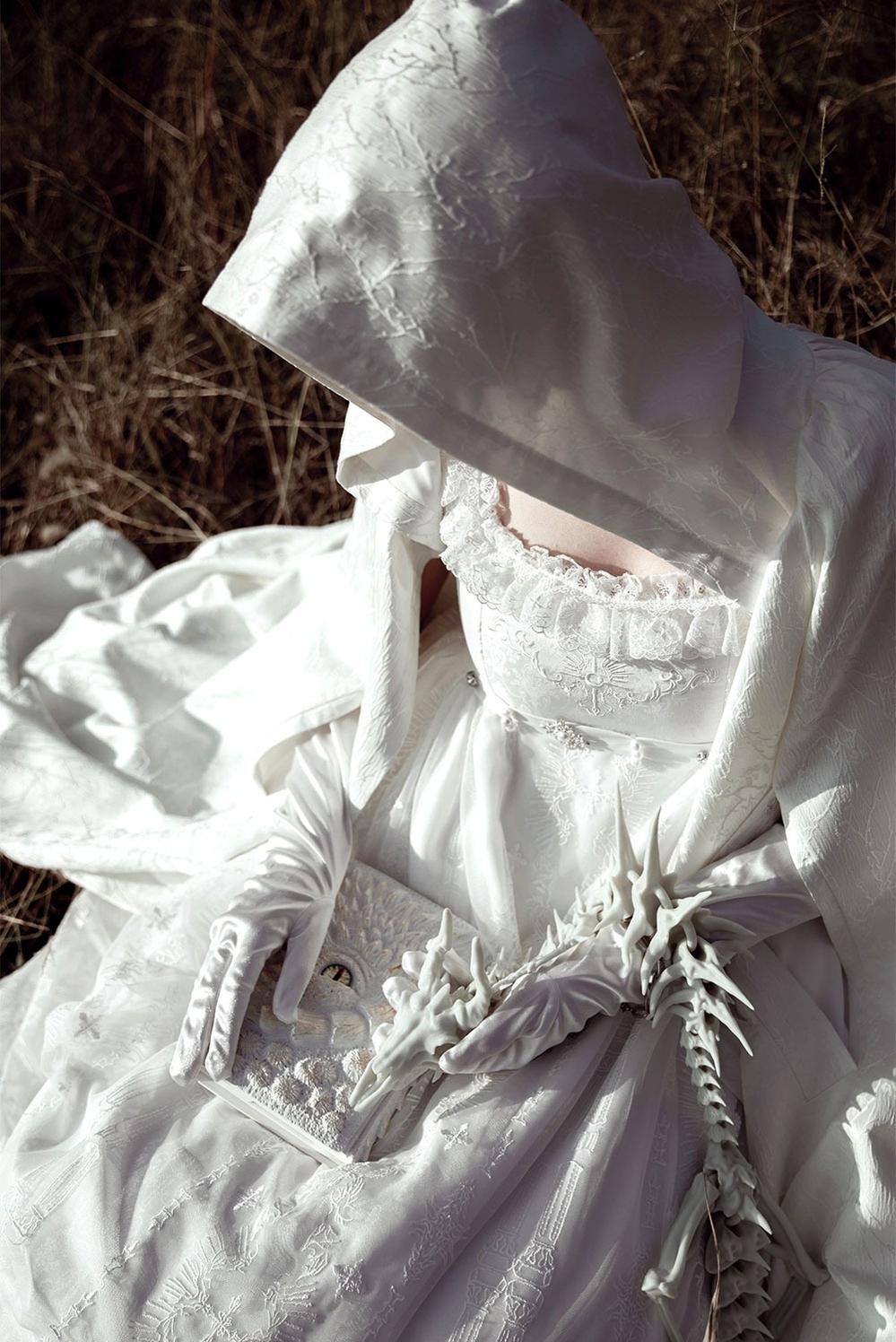 ZJstory~Gothic Lolita Cape Long-sleeved Shawl with Detachable Hood 42129:734123