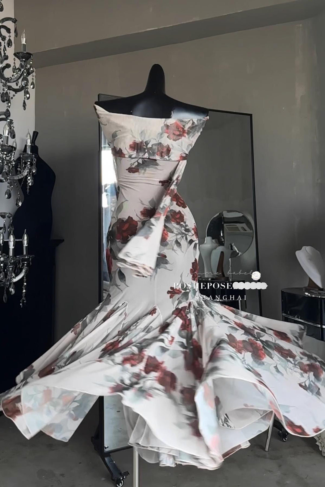 POSHEPOSE~Soaking The Heart In Clarity~Elegant Lolita OP Dress Floral Fishtail Lolita Dress   