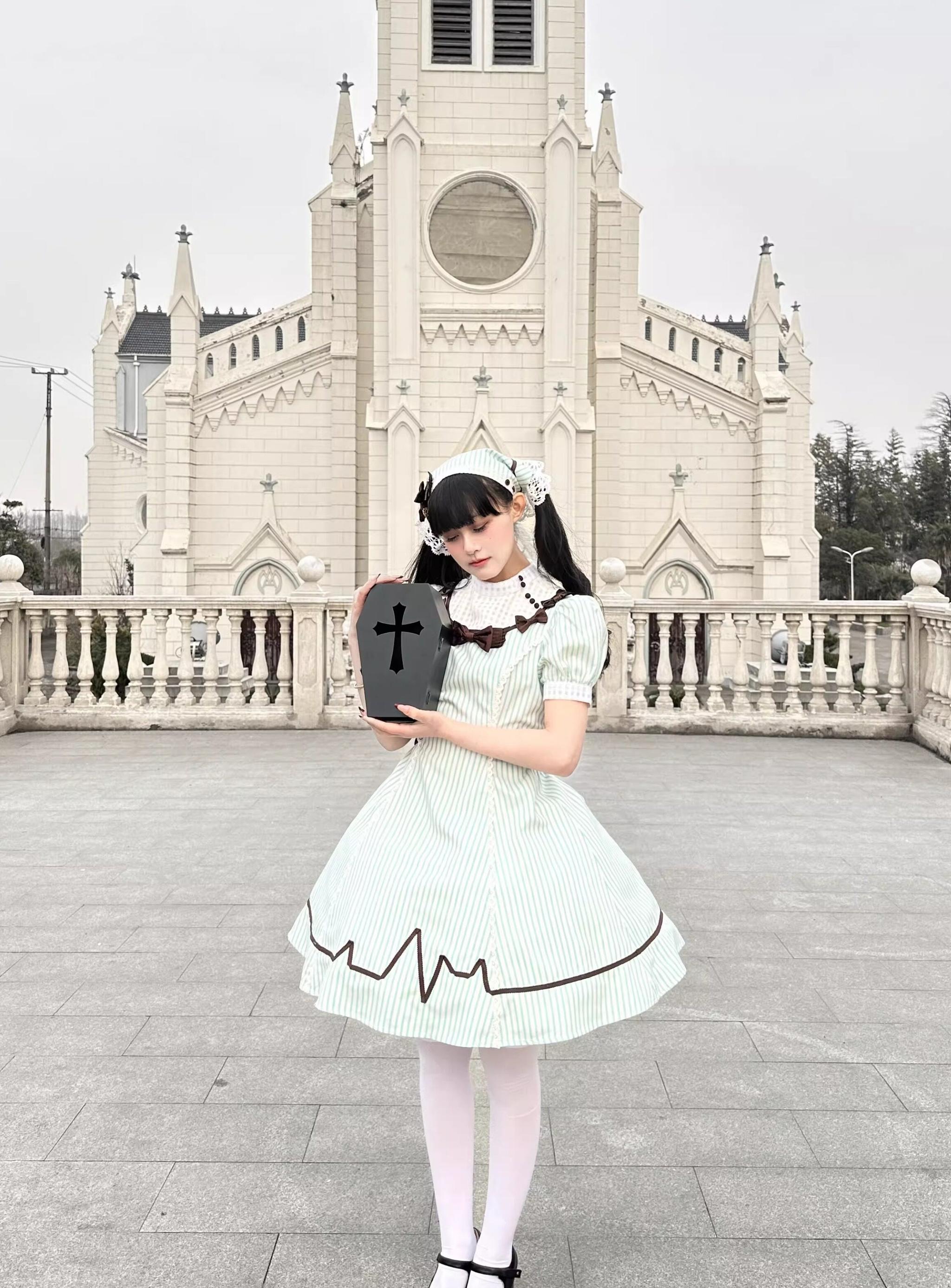 Mint Prescription - Old School Lolita Striped OP Dress, Electrocardiogram Trace